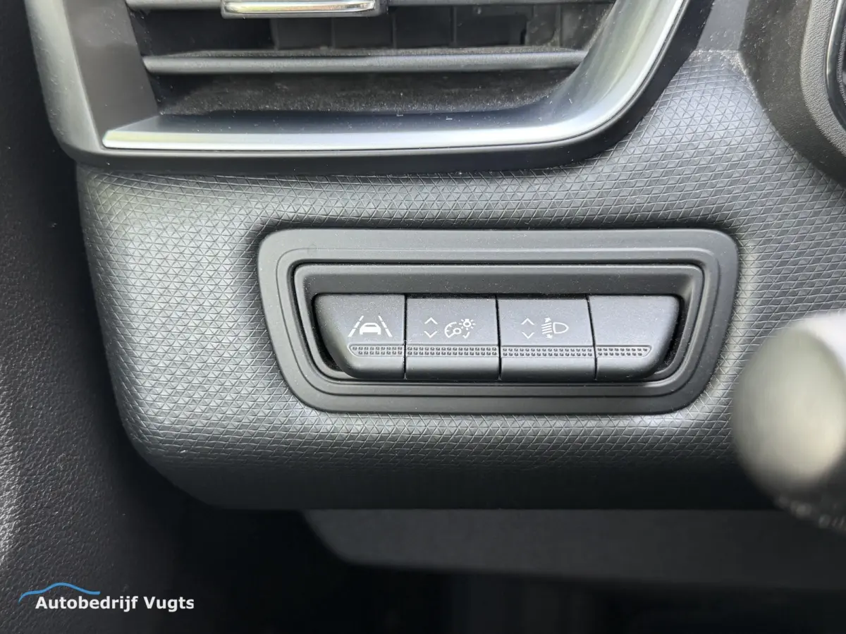 1.6 E-Tech Hybrid 145 Equilibre *Camera*Cruise*