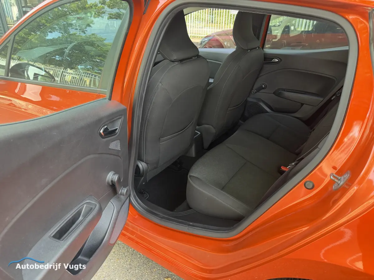1.6 E-Tech Hybrid 145 Equilibre *Camera*Cruise*