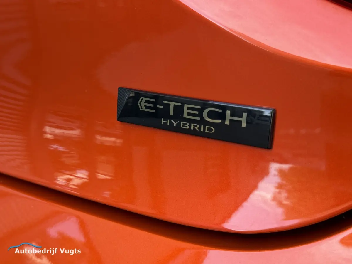 1.6 E-Tech Hybrid 145 Equilibre *Camera*Cruise*