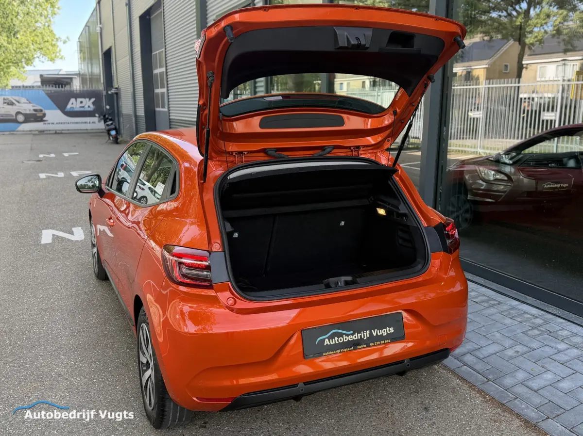 1.6 E-Tech Hybrid 145 Equilibre *Camera*Cruise*