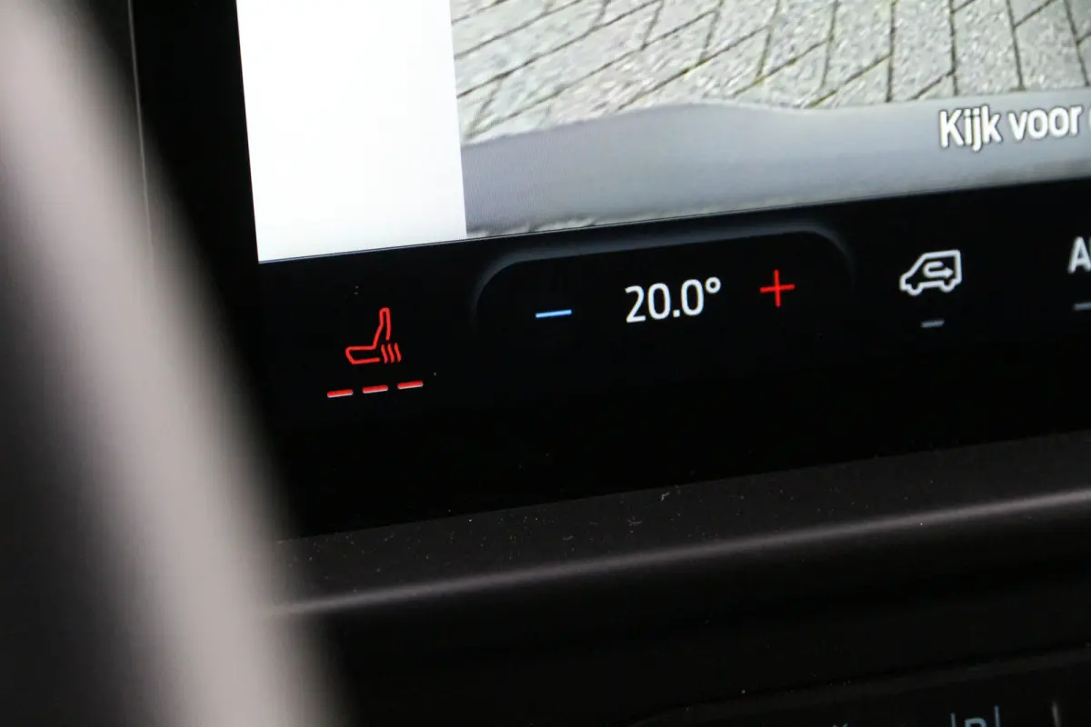 320 65kWh | 330KM WLTP | KAR-edition | Camera | Cruise | Clima..