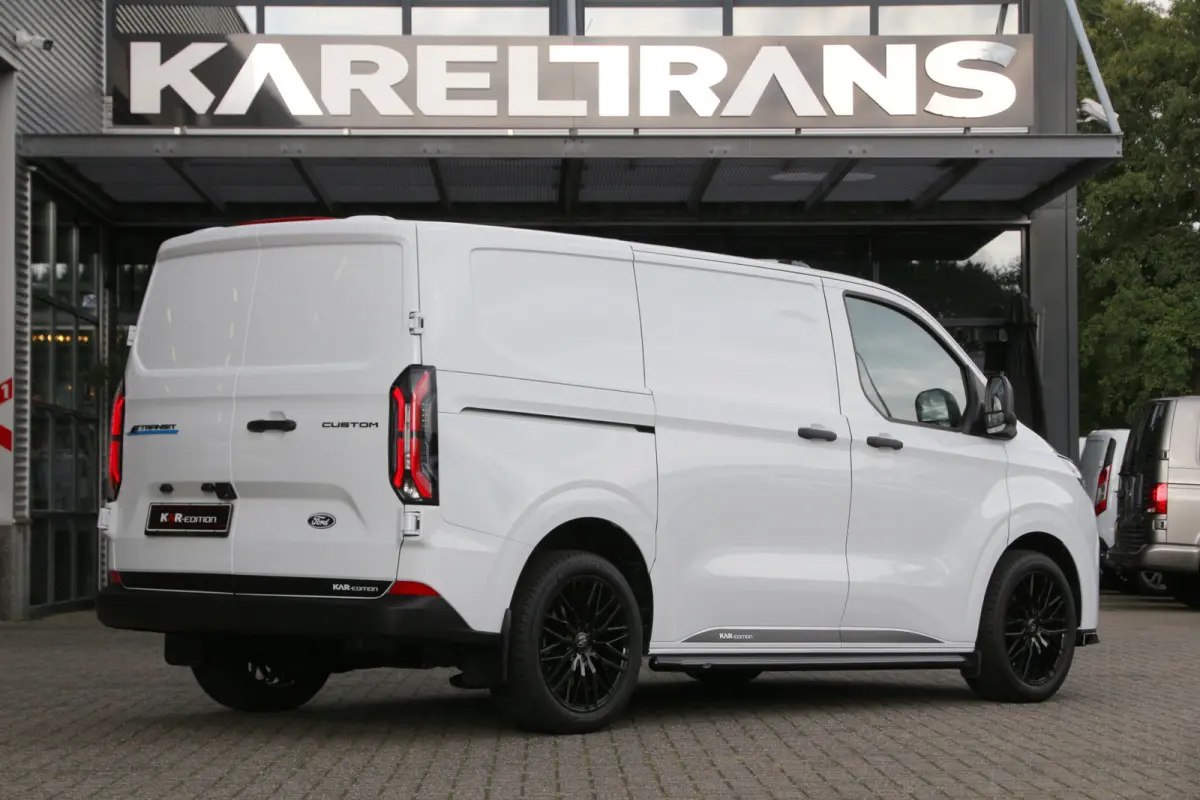 320 65kWh | 330KM WLTP | KAR-edition | Camera | Cruise | Clima..