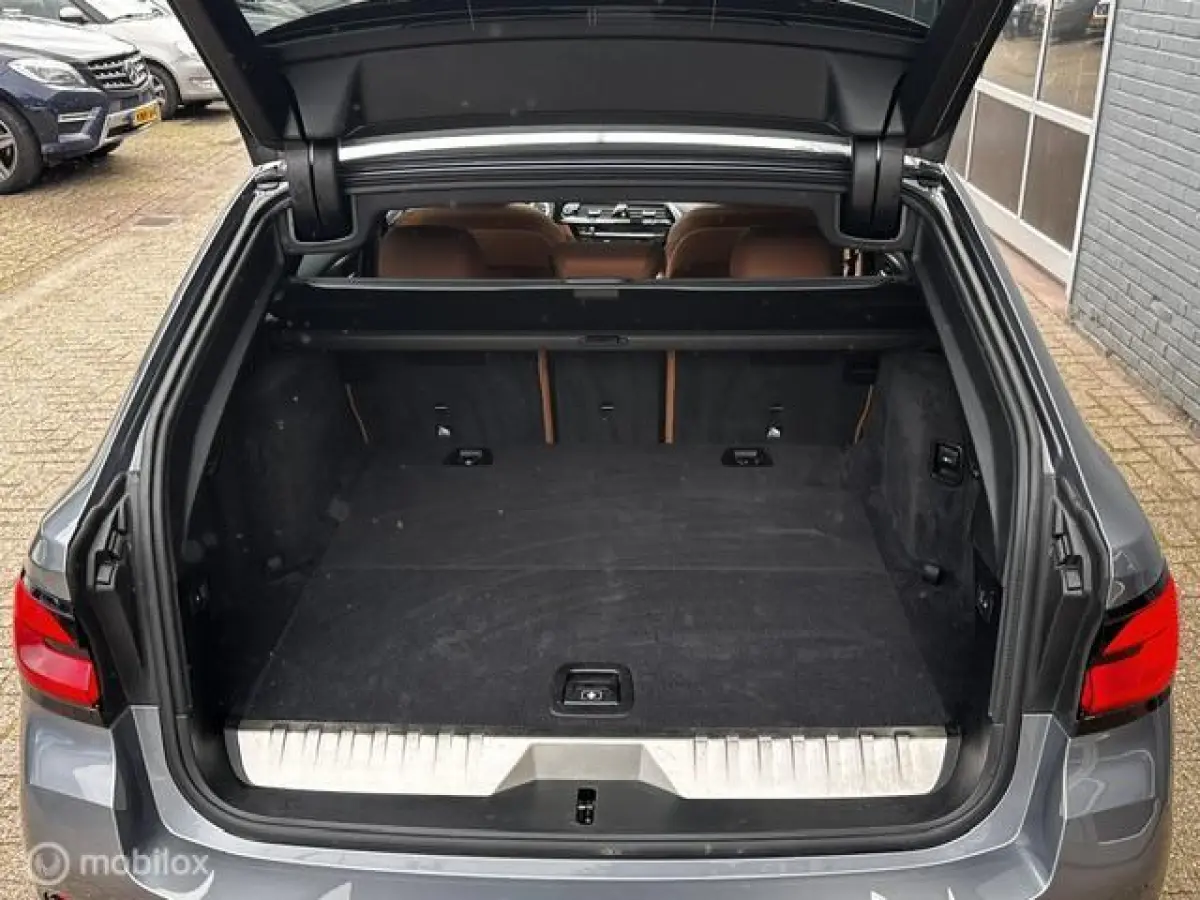 530e M Sport/ Laser kopl./ Pano / Headup
