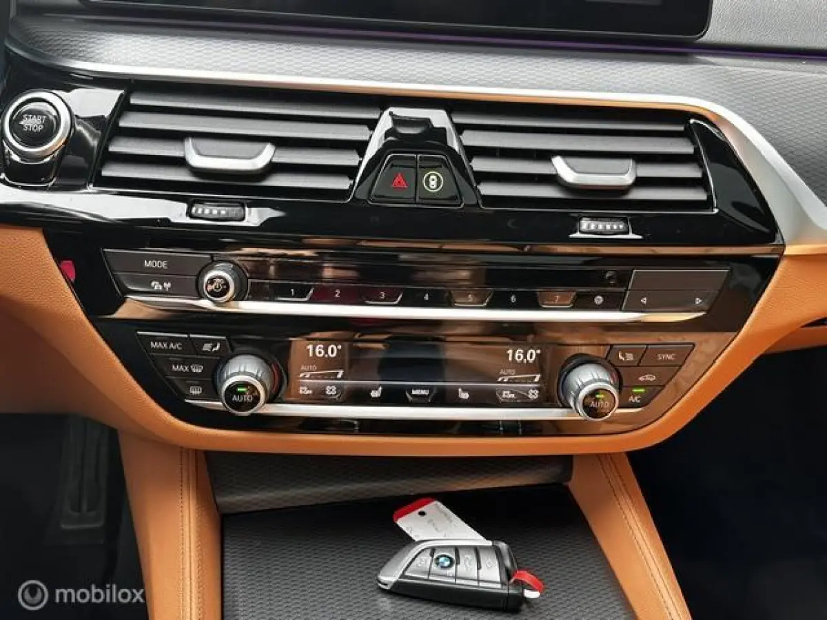 530e M Sport/ Laser kopl./ Pano / Headup