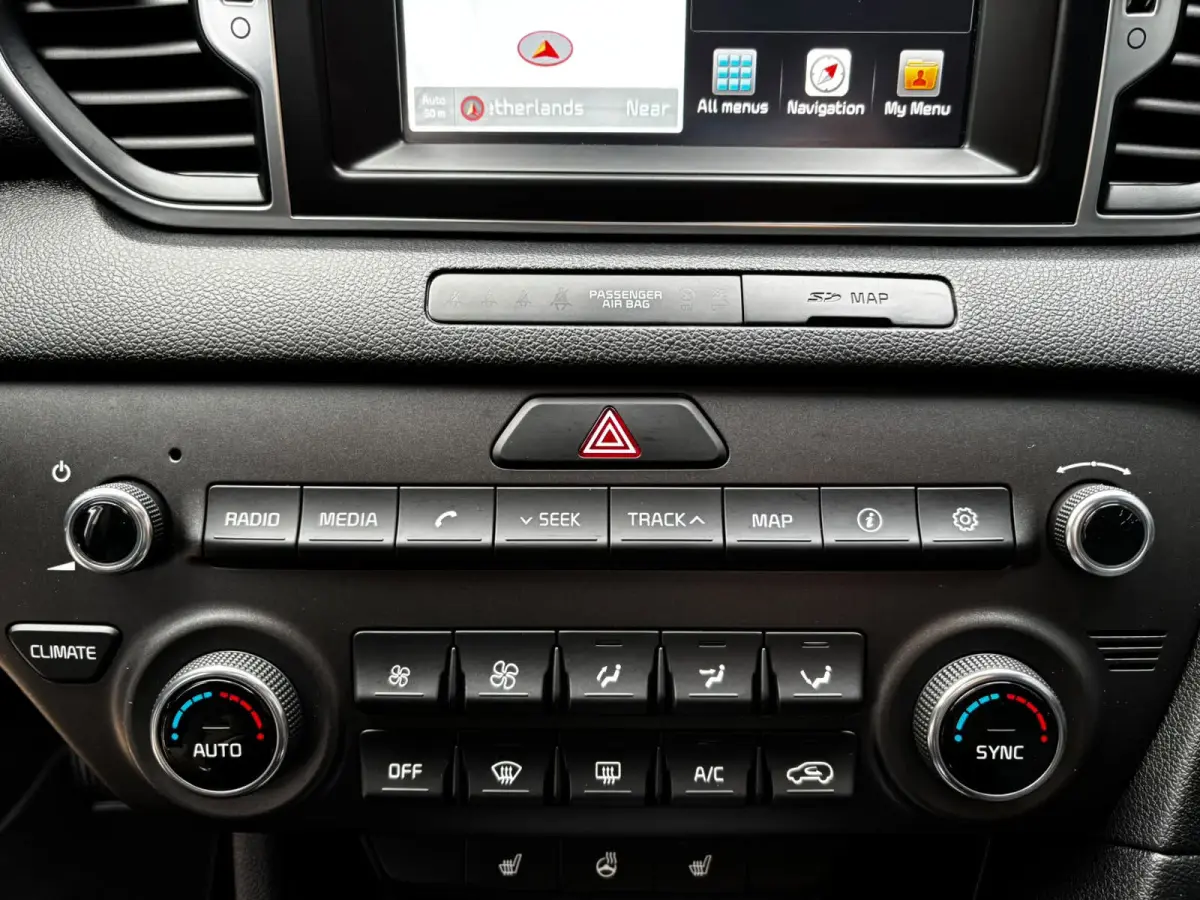 1.6 GDI Design Edition CAMERA|TREKHAAK|NAVI|140737KM|PDC