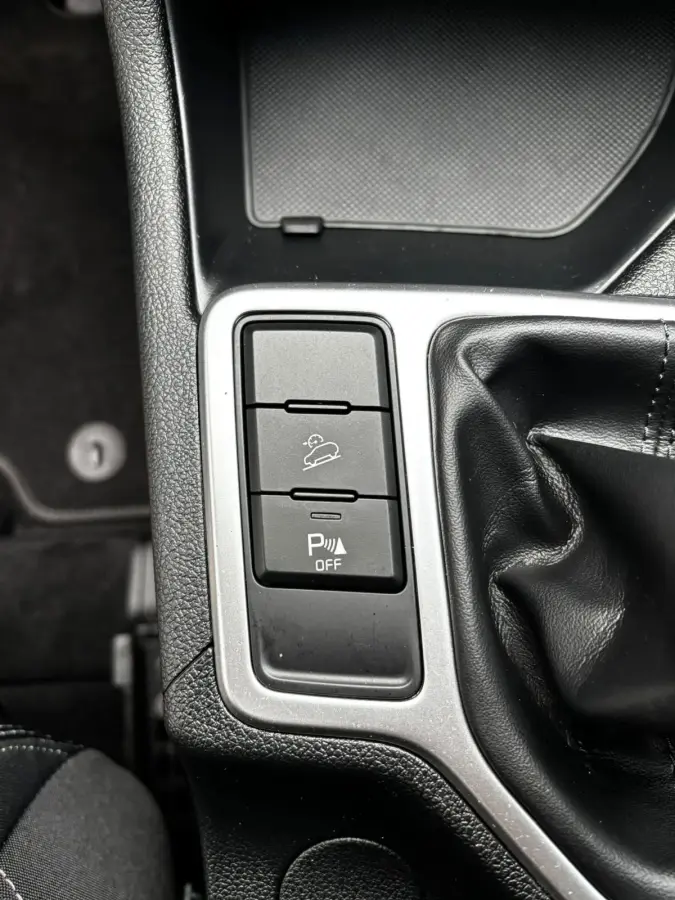 1.6 GDI Design Edition CAMERA|TREKHAAK|NAVI|140737KM|PDC