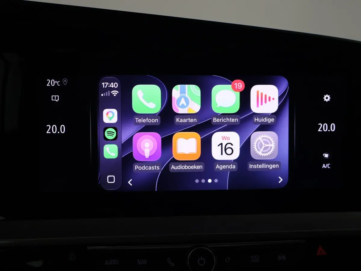 LEVEL 3 50 kWh 100 % SOH! + CARPLAY | DAB | CAMERA | 17 INCH