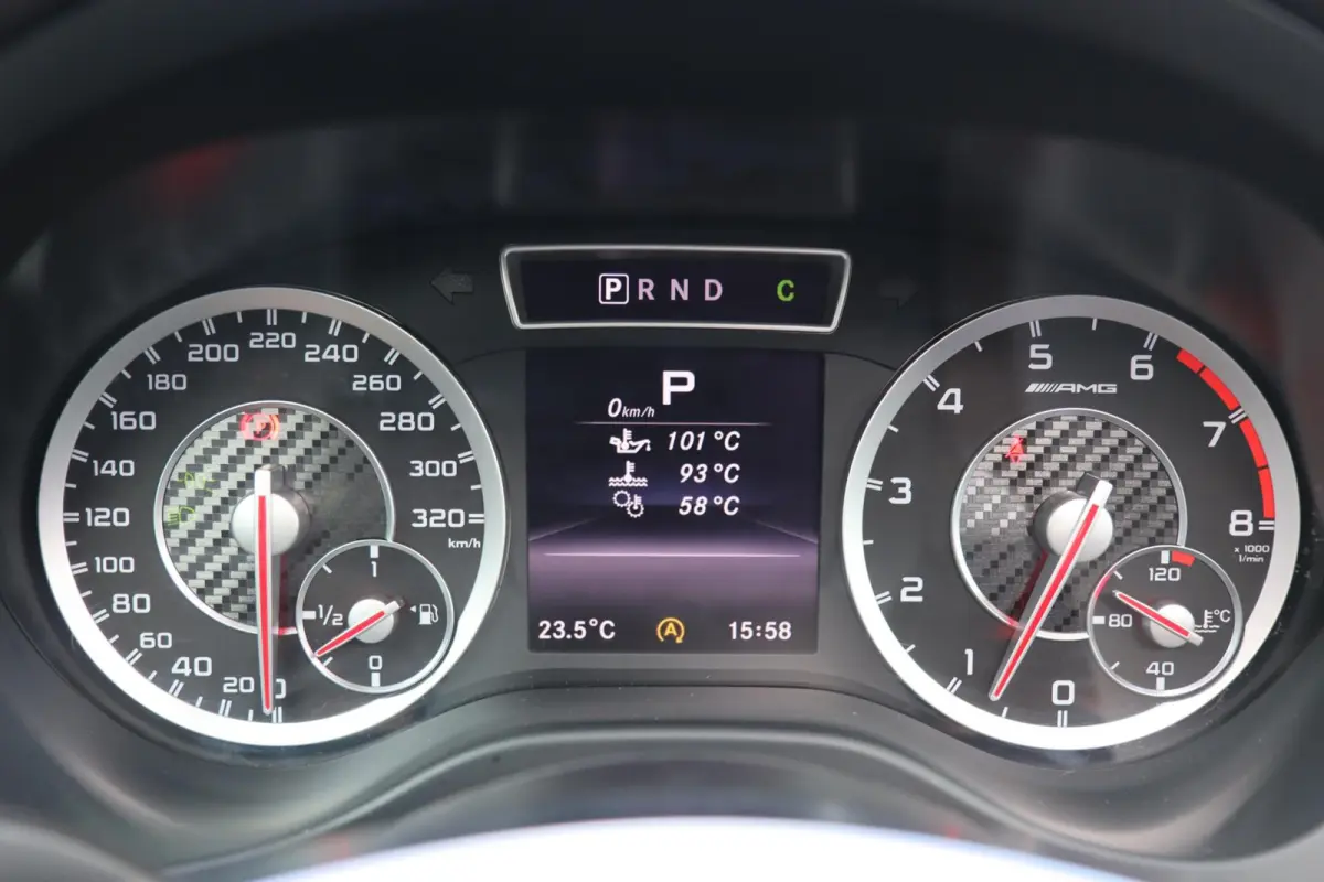 A 45 AMG 4MATIC 🚀 | PANO ☀️ | LEDER | XENON 💡 | NAVI 🧭 | KEYLESS 🔑 | PDC 🅿️ | 18" AMG 🛞