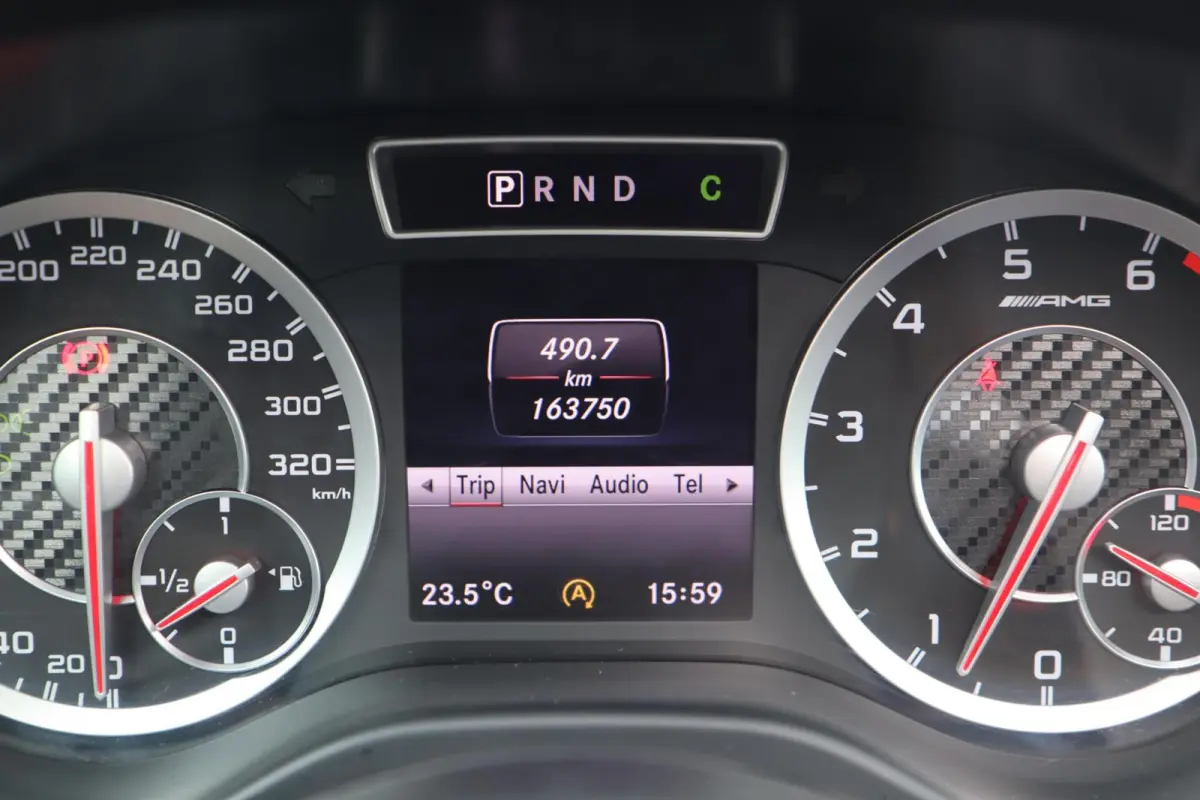 A 45 AMG 4MATIC 🚀 | PANO ☀️ | LEDER | XENON 💡 | NAVI 🧭 | KEYLESS 🔑 | PDC 🅿️ | 18" AMG 🛞