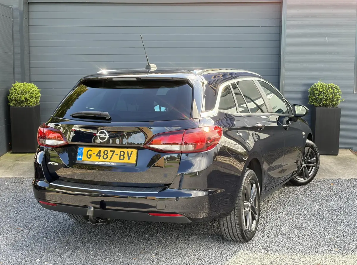 1.4 Turbo 120 Jaar Edition ✓150pk✓Carplay✓Navi✓Trekhaak✓Pdc V+A✓Clima✓Cruise✓6 Bak✓Lm velgen✓N.A.P✓Apk tot 02-2028