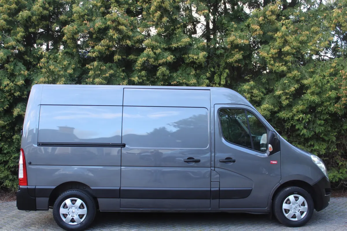 T35 2.3 dCi L2H2 Energy 146PK | Airco | Navigatie | Trekhaak | 3-zits