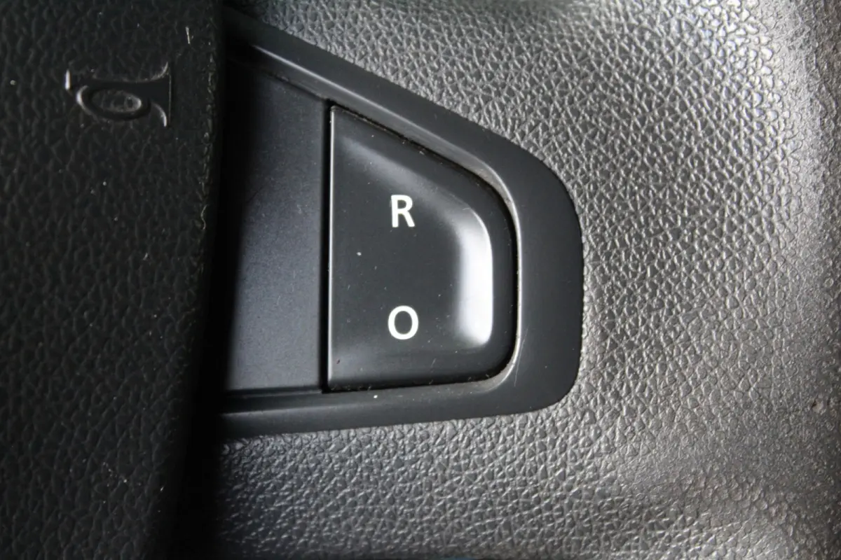 T35 2.3 dCi L2H2 Energy 146PK | Airco | Navigatie | Trekhaak | 3-zits