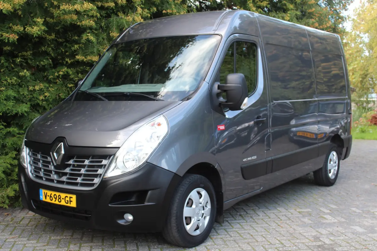 T35 2.3 dCi L2H2 Energy 146PK | Airco | Navigatie | Trekhaak | 3-zits