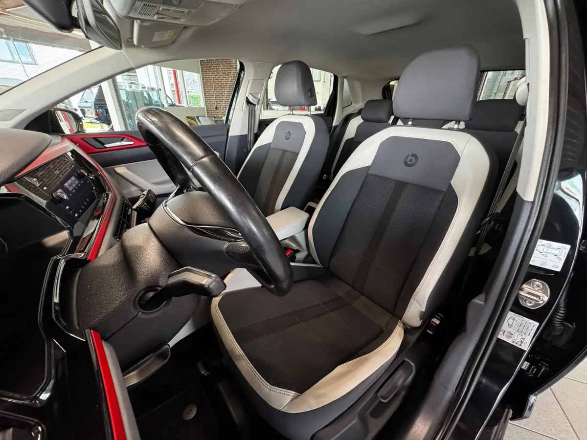 1.0 TSI Beats*PDC V+A*Cruise Control*Virtual cockpit*App-Connect*