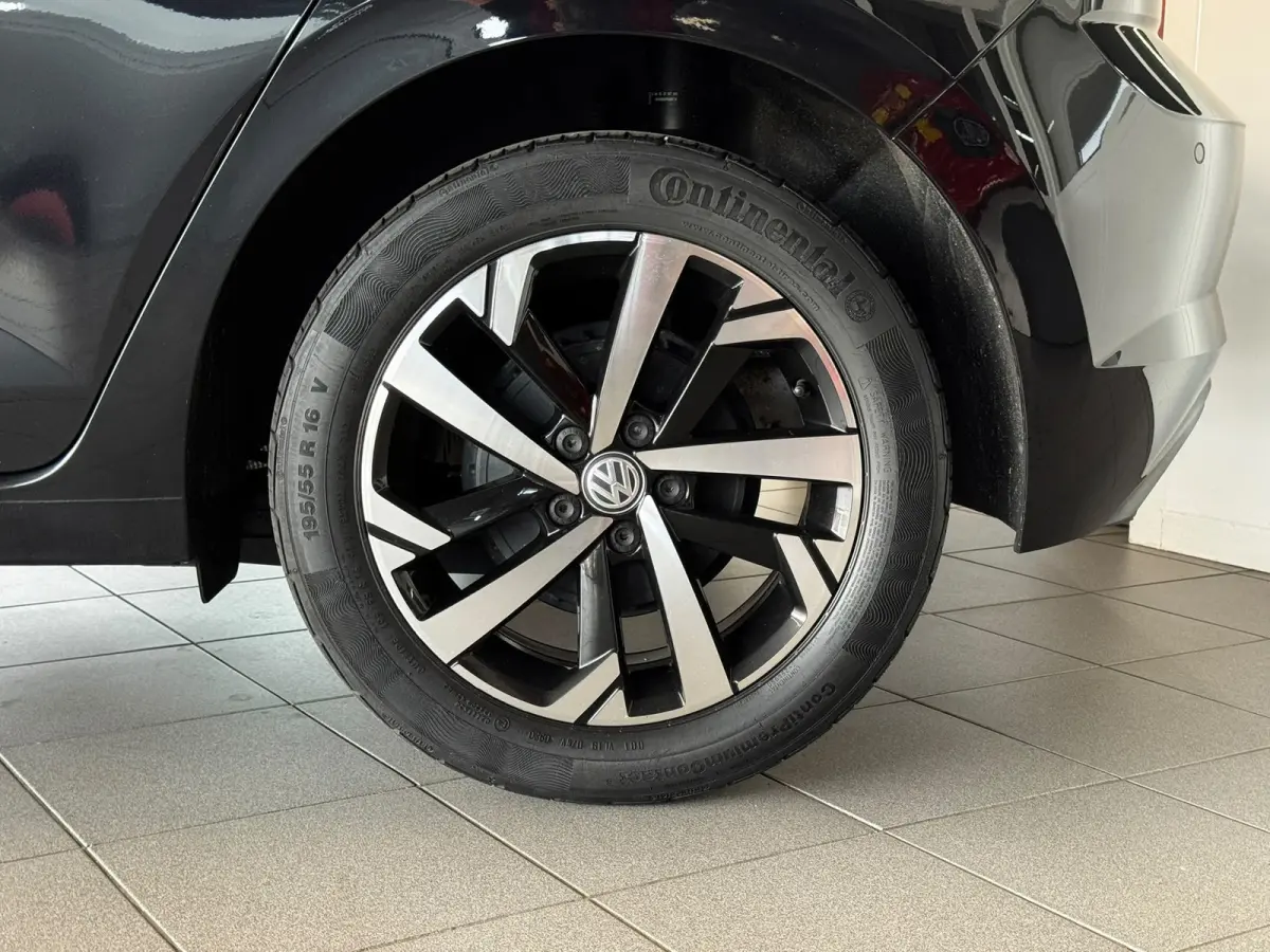 1.0 TSI Beats*PDC V+A*Cruise Control*Virtual cockpit*App-Connect*