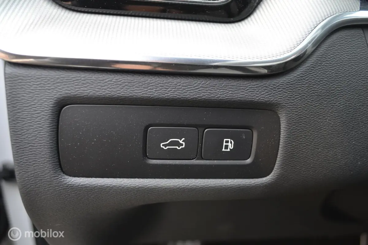 2.0 T6 Plug-in hybrid AWD Ultimate Bright | Head-up | Stoel + Stuurverwarming | Trekhaak | 360 gr camera | HK Audio |