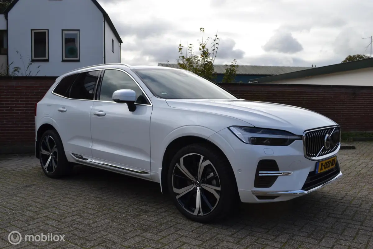 2.0 T6 Plug-in hybrid AWD Ultimate Bright | Head-up | Stoel + Stuurverwarming | Trekhaak | 360 gr camera | HK Audio |