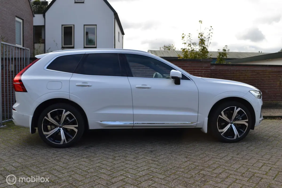 2.0 T6 Plug-in hybrid AWD Ultimate Bright | Head-up | Stoel + Stuurverwarming | Trekhaak | 360 gr camera | HK Audio |