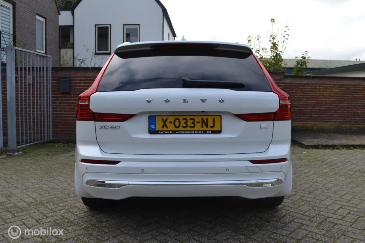 2.0 T6 Plug-in hybrid AWD Ultimate Bright | Head-up | Stoel + Stuurverwarming | Trekhaak | 360 gr camera | HK Audio |