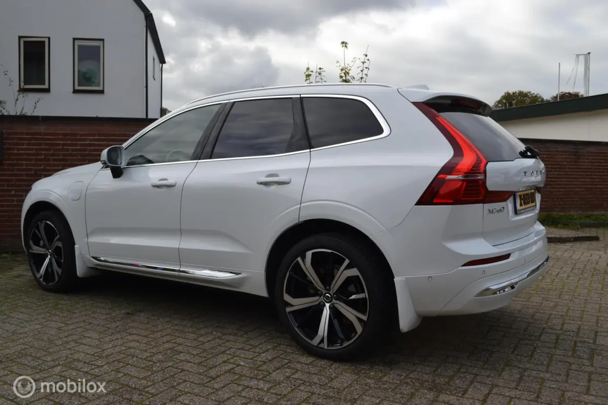 2.0 T6 Plug-in hybrid AWD Ultimate Bright | Head-up | Stoel + Stuurverwarming | Trekhaak | 360 gr camera | HK Audio |