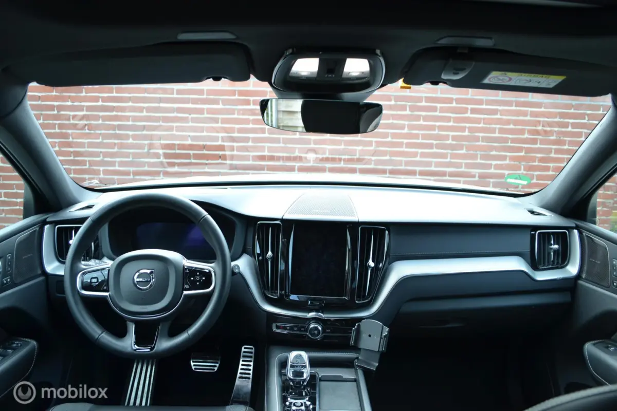 2.0 T6 Plug-in hybrid AWD Ultimate Bright | Head-up | Stoel + Stuurverwarming | Trekhaak | 360 gr camera | HK Audio |
