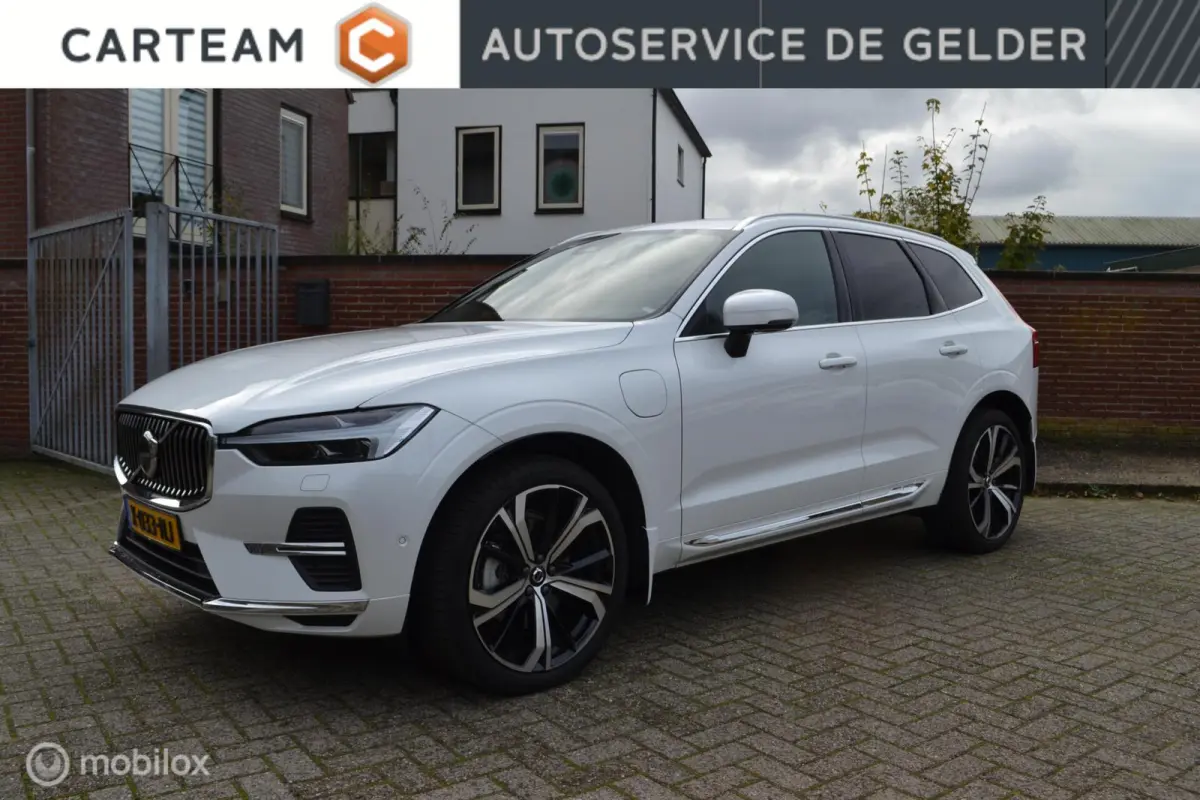 2.0 T6 Plug-in hybrid AWD Ultimate Bright | Head-up | Stoel + Stuurverwarming | Trekhaak | 360 gr camera | HK Audio |