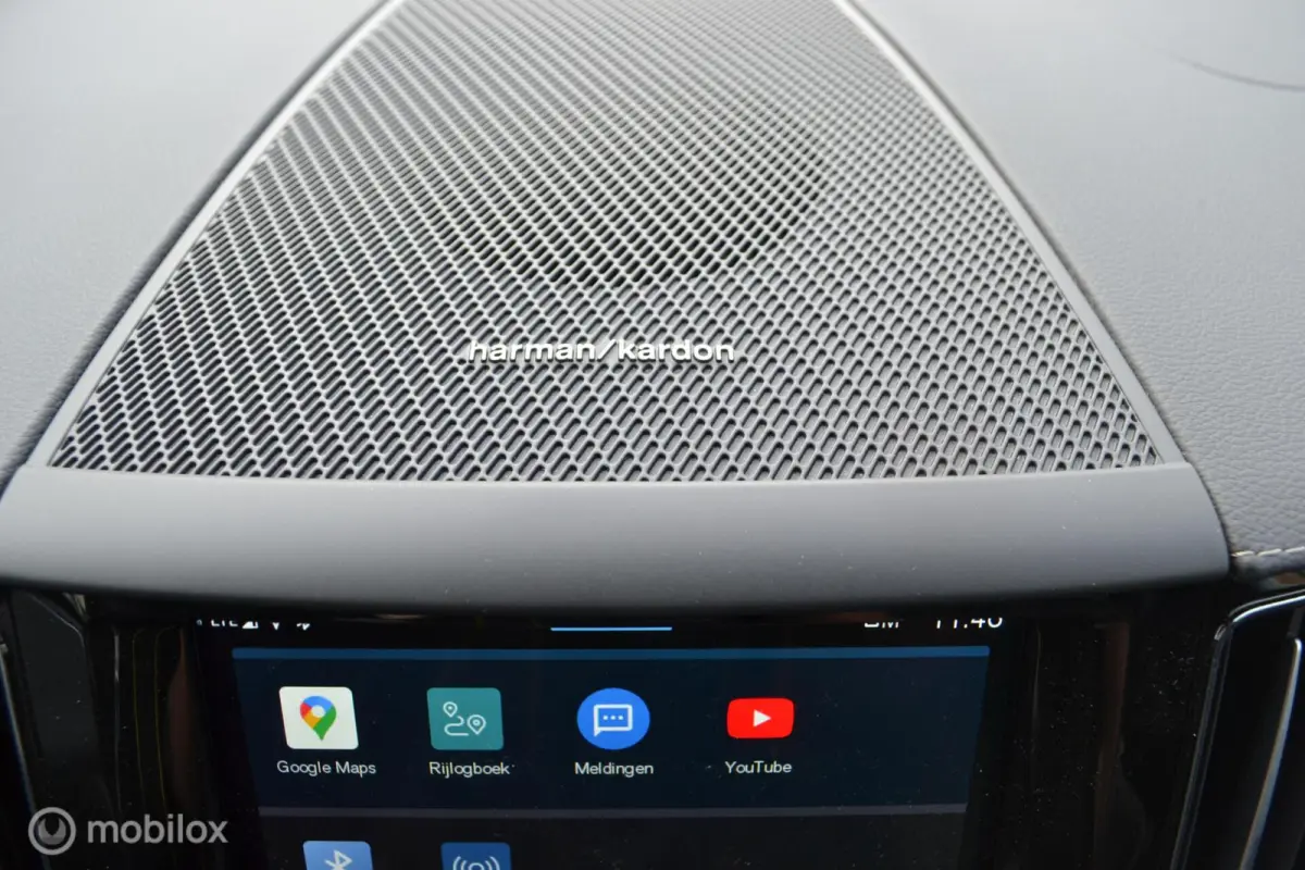 2.0 T6 Plug-in hybrid AWD Ultimate Bright | Head-up | Stoel + Stuurverwarming | Trekhaak | 360 gr camera | HK Audio |