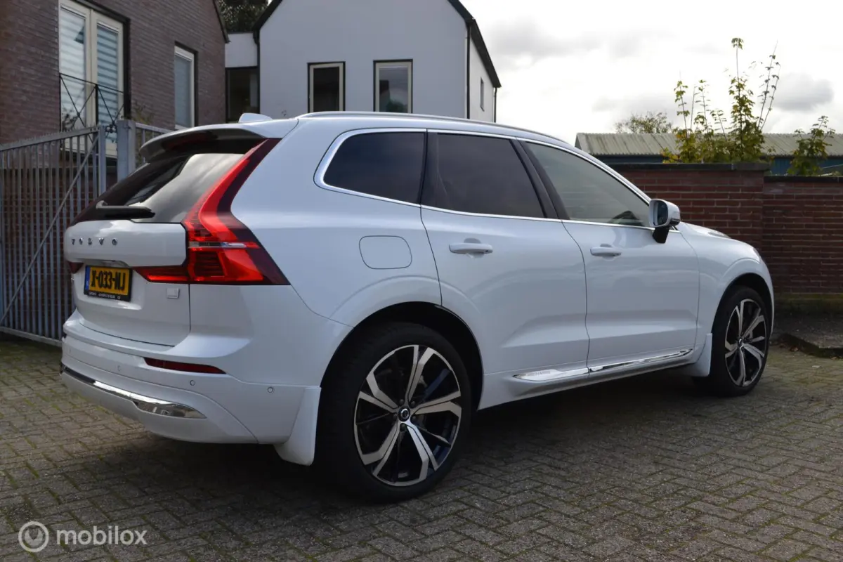 2.0 T6 Plug-in hybrid AWD Ultimate Bright | Head-up | Stoel + Stuurverwarming | Trekhaak | 360 gr camera | HK Audio |