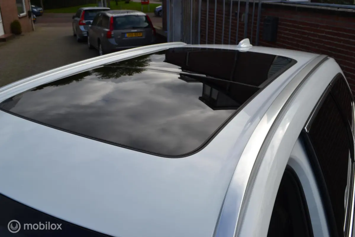 2.0 T6 Plug-in hybrid AWD Ultimate Bright | Head-up | Stoel + Stuurverwarming | Trekhaak | 360 gr camera | HK Audio |
