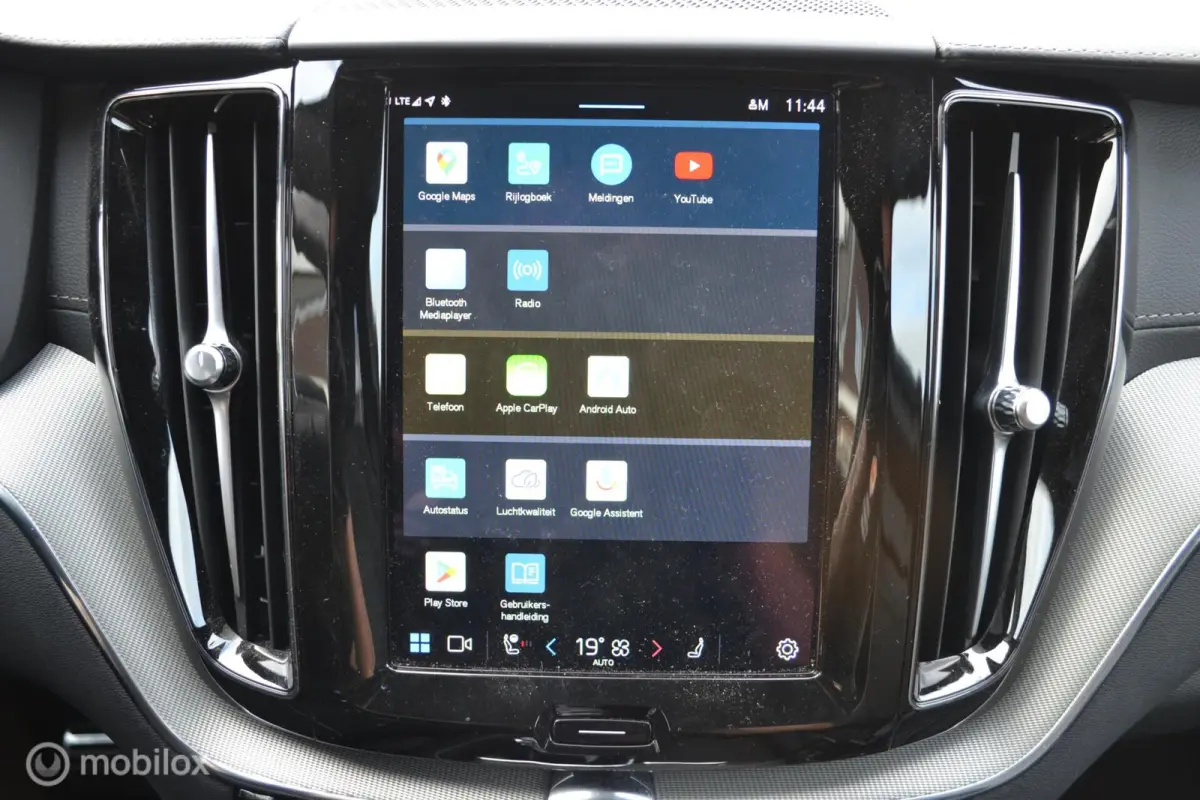 2.0 T6 Plug-in hybrid AWD Ultimate Bright | Head-up | Stoel + Stuurverwarming | Trekhaak | 360 gr camera | HK Audio |