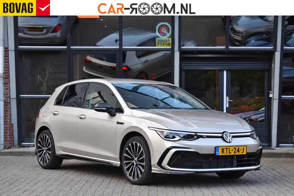 1.5 eTSI R-Line ACC DCC Carplay Camera Sfeer Trekhaak