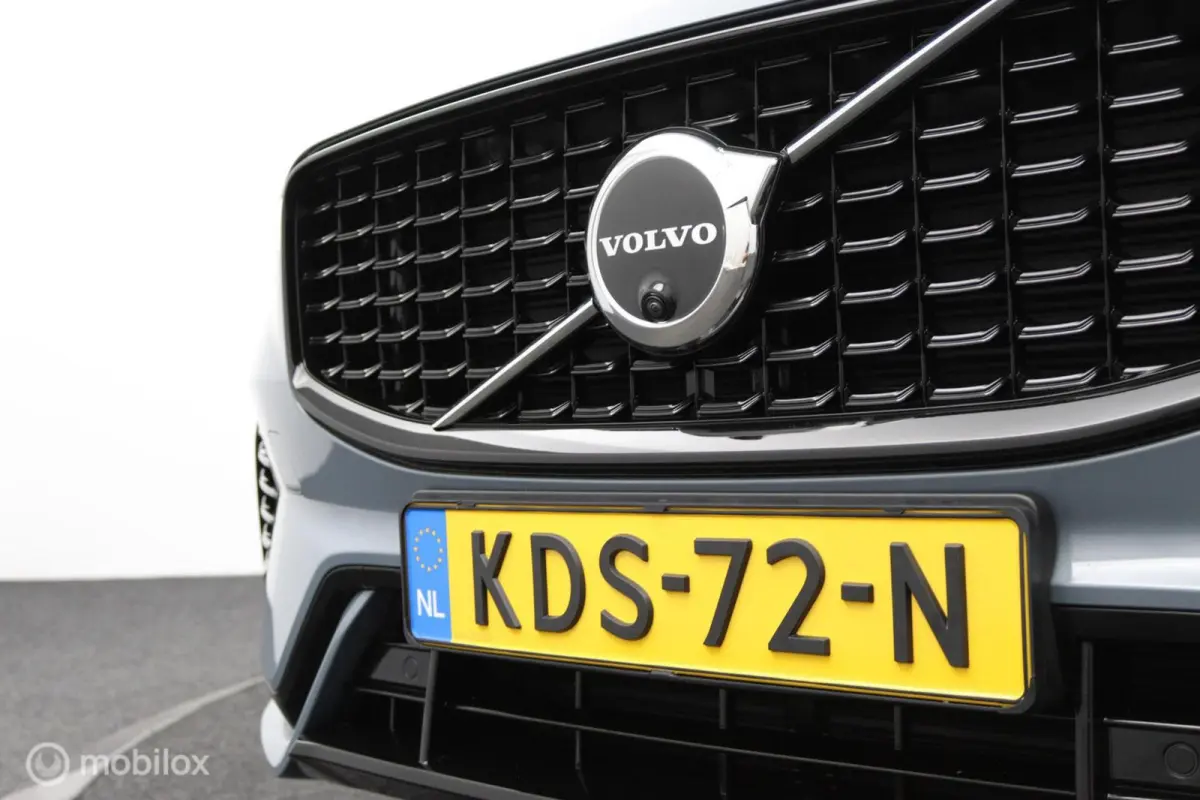 2.0 T6 Plug-in hybrid AWD Plus Dark | Trekhaak | Pano | SOH 96.3 | 360cam | Adapt. Cruise