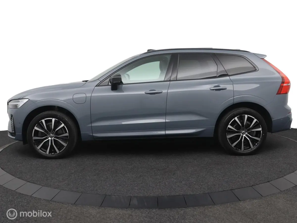 2.0 T6 Plug-in hybrid AWD Plus Dark | Trekhaak | Pano | SOH 96.3 | 360cam | Adapt. Cruise