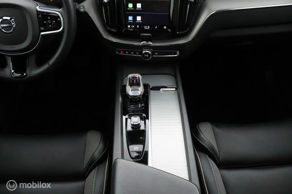 2.0 T6 Plug-in hybrid AWD Plus Dark | Trekhaak | Pano | SOH 96.3 | 360cam | Adapt. Cruise
