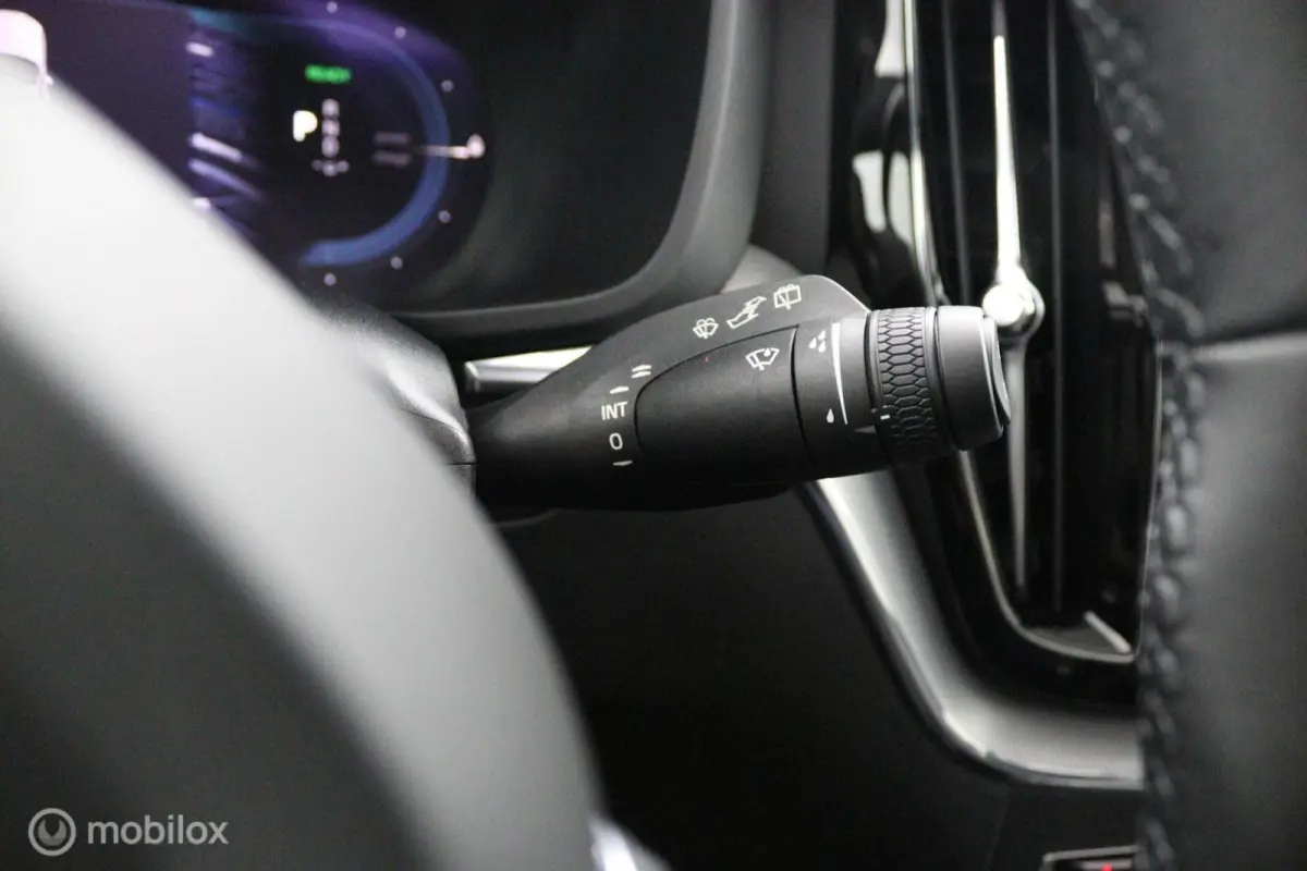 2.0 T6 Plug-in hybrid AWD Plus Dark | Trekhaak | Pano | SOH 96.3 | 360cam | Adapt. Cruise