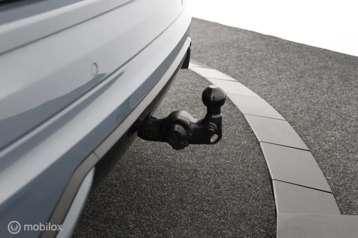 2.0 T6 Plug-in hybrid AWD Plus Dark | Trekhaak | Pano | SOH 96.3 | 360cam | Adapt. Cruise