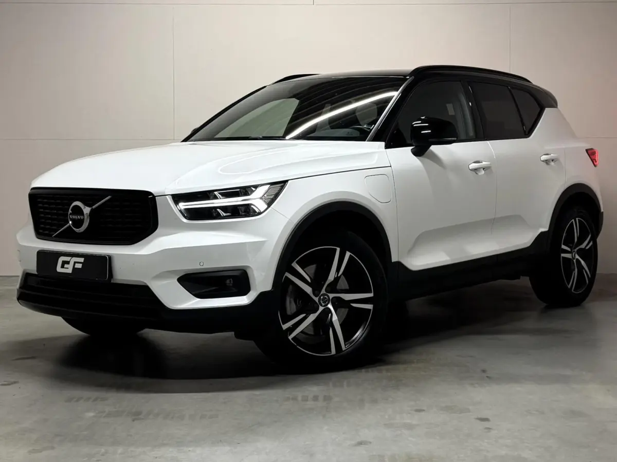 1.5 T5 R-Design Carplay Navi Cruise Camera Trekh.