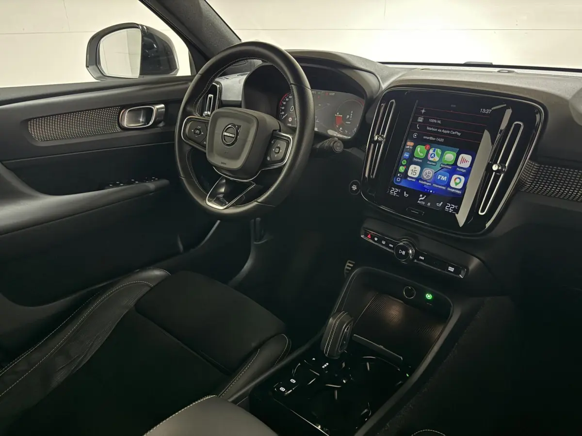 1.5 T5 R-Design Carplay Navi Cruise Camera Trekh.