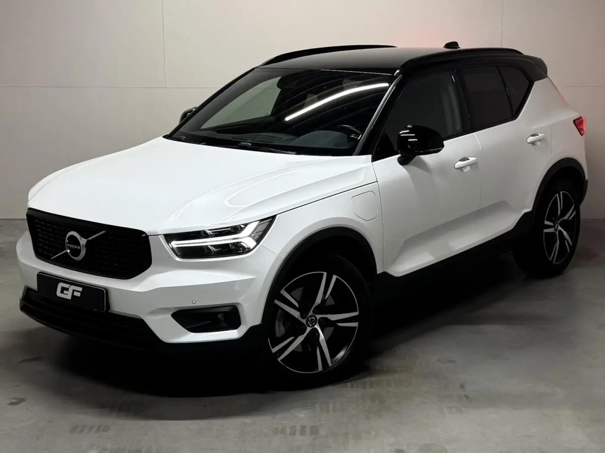 1.5 T5 R-Design Carplay Navi Cruise Camera Trekh.