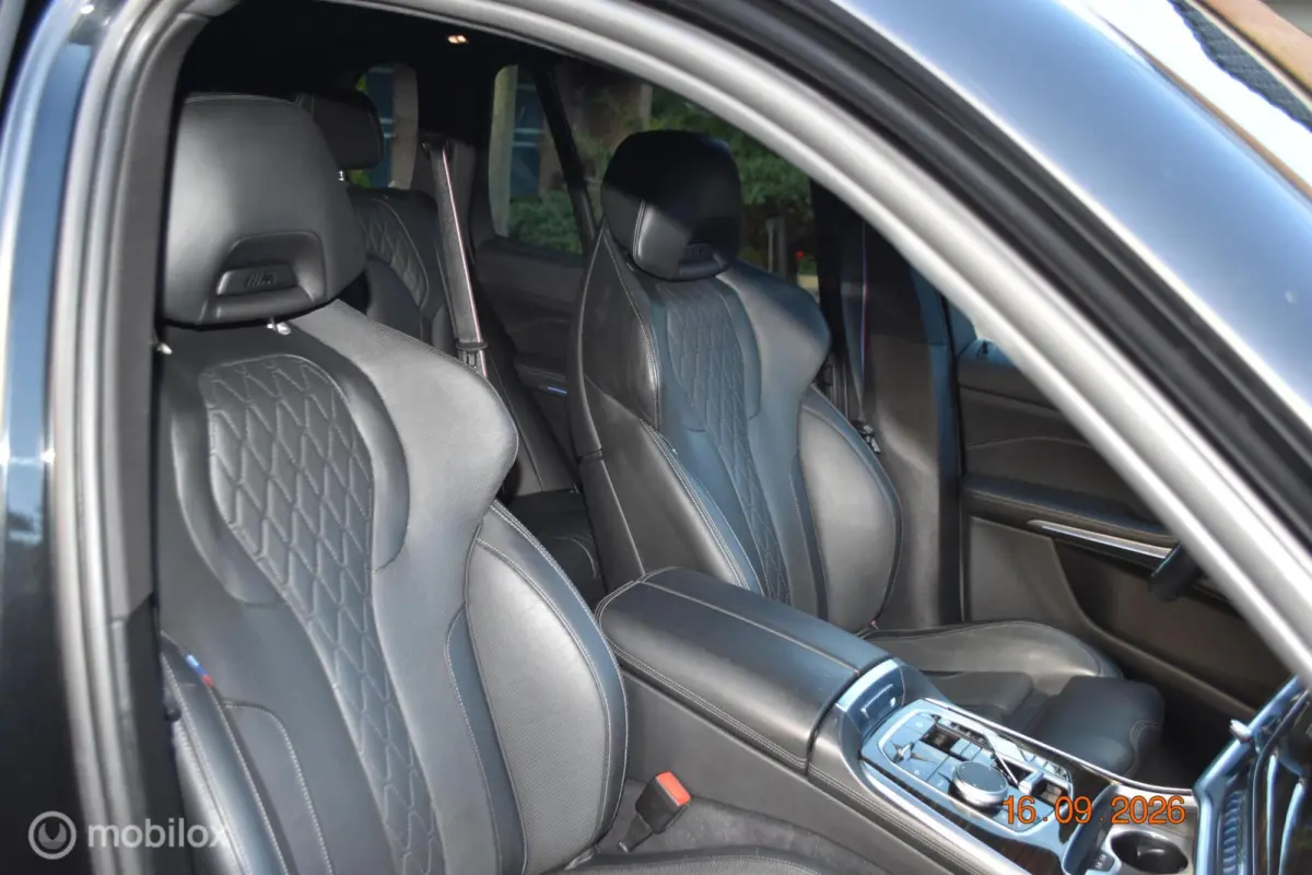 xDrive50e Launch Edition M Sportzetels VOLL