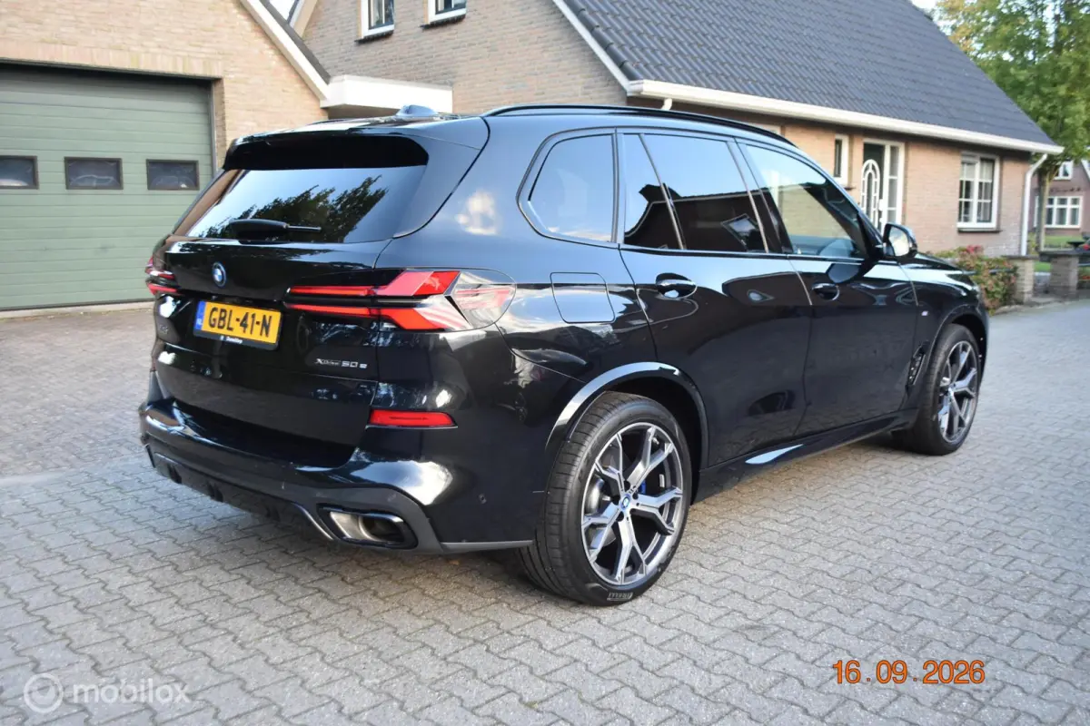 xDrive50e Launch Edition M Sportzetels VOLL