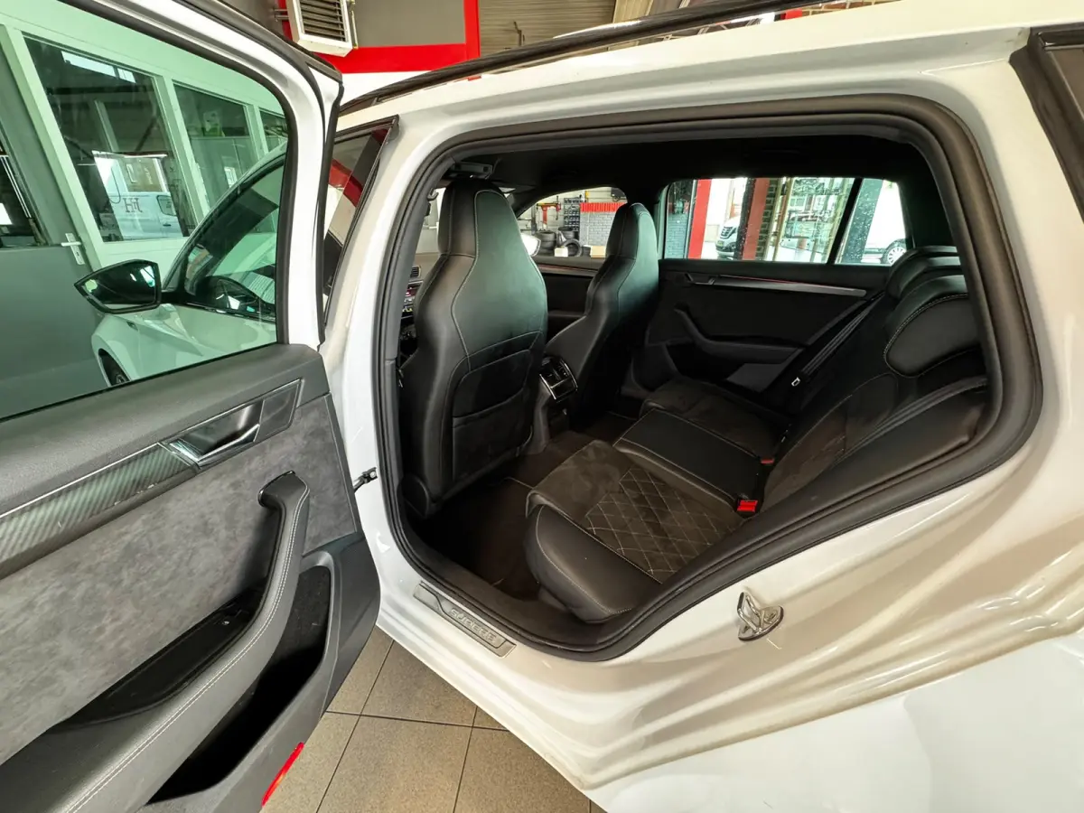 1.4 TSI iV Sportline Business*Camera*Stoel/stuurverwarming*LED*Cruise Control*