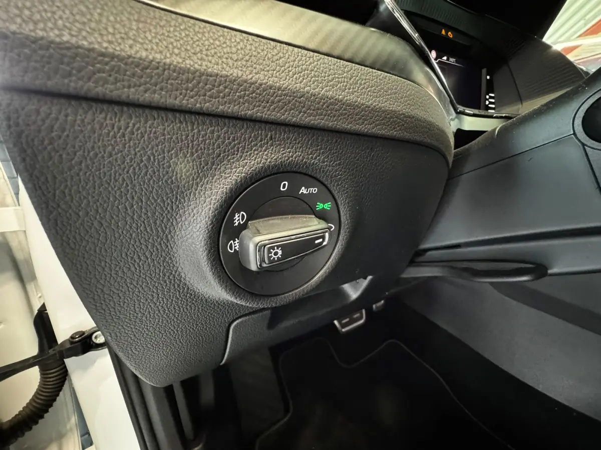 1.4 TSI iV Sportline Business*Camera*Stoel/stuurverwarming*LED*Cruise Control*
