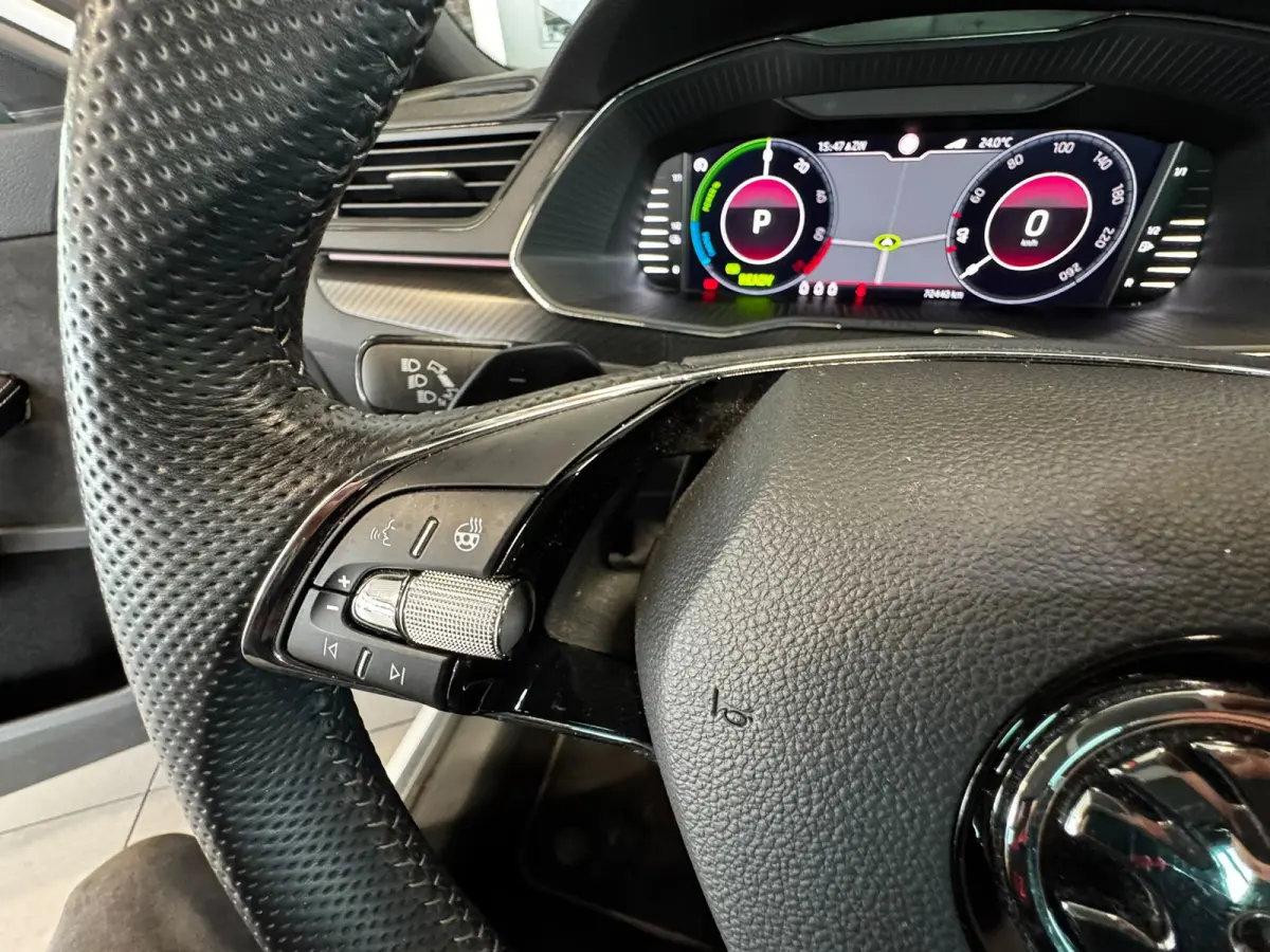 1.4 TSI iV Sportline Business*Camera*Stoel/stuurverwarming*LED*Cruise Control*