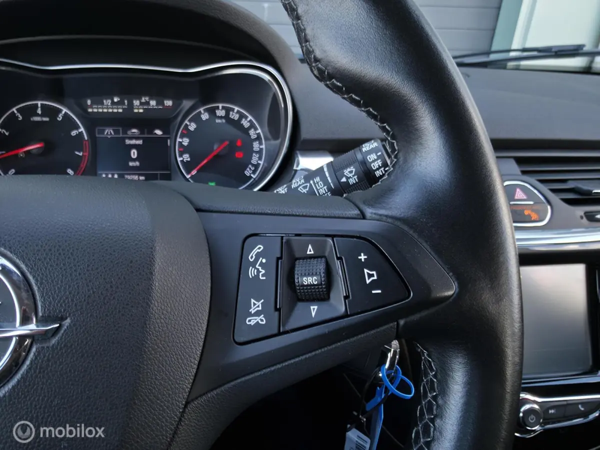 1.0 Turbo Business+ / Half leder / Cruise control