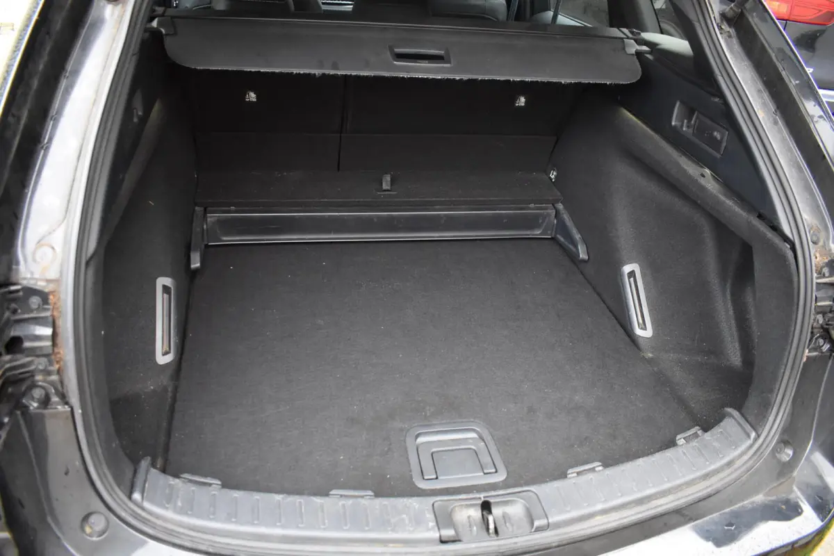 1.8 Hybrid Business Plus | Carplay | Stoelverwarming | Camera |