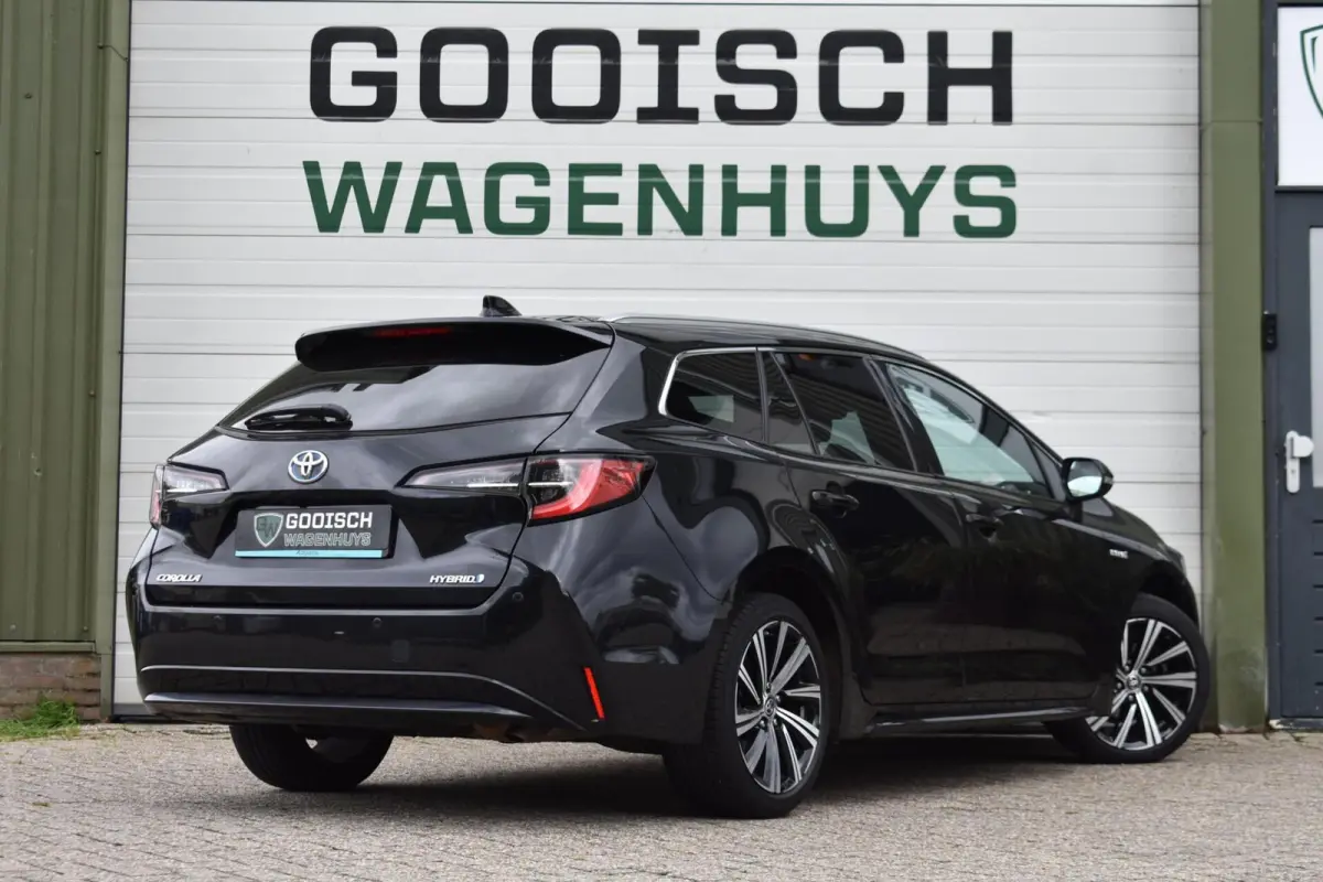 1.8 Hybrid Business Plus | Carplay | Stoelverwarming | Camera |