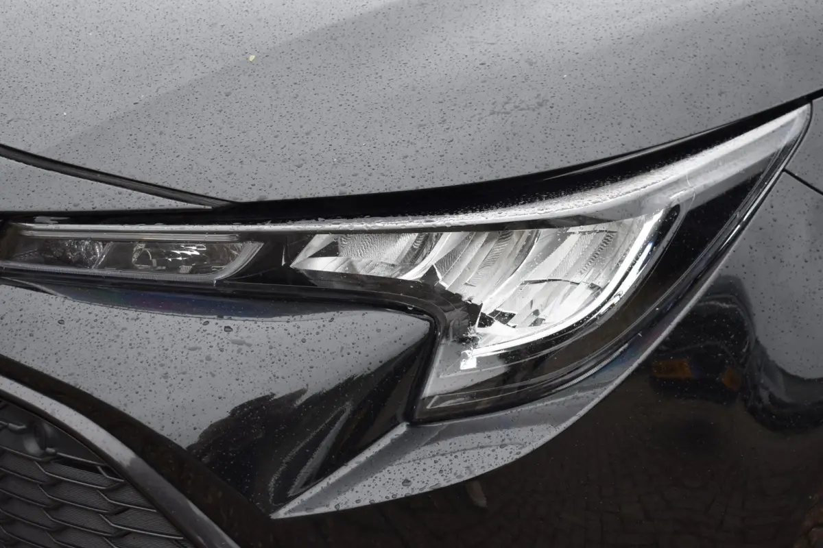 1.8 Hybrid Business Plus | Carplay | Stoelverwarming | Camera |