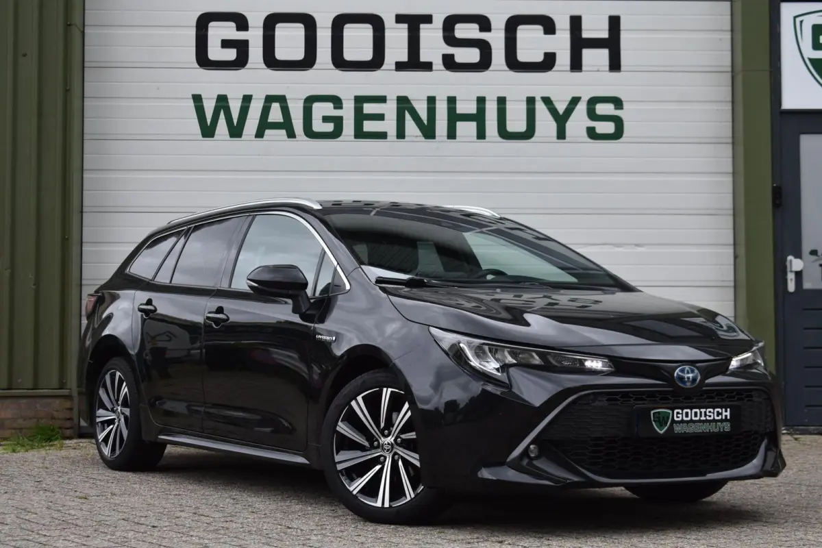 1.8 Hybrid Business Plus | Carplay | Stoelverwarming | Camera |