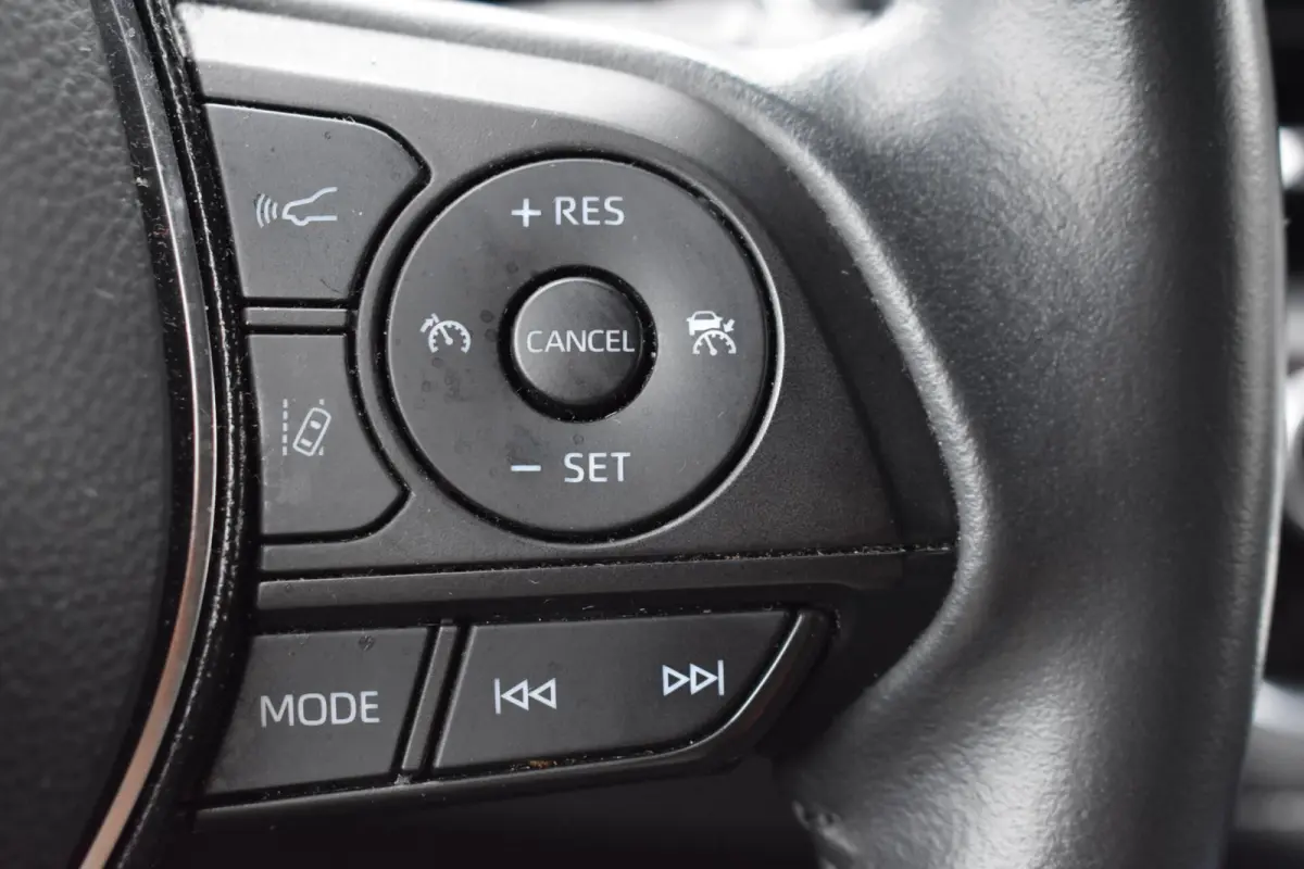 1.8 Hybrid Business Plus | Carplay | Stoelverwarming | Camera |